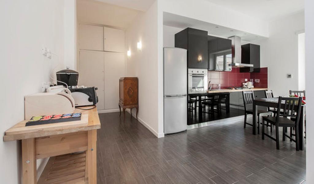 Bed & Puppets Bed & Breakfast โรม ภายนอก รูปภาพ